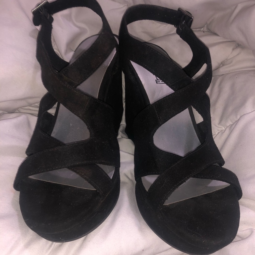 Black wedges size 9
